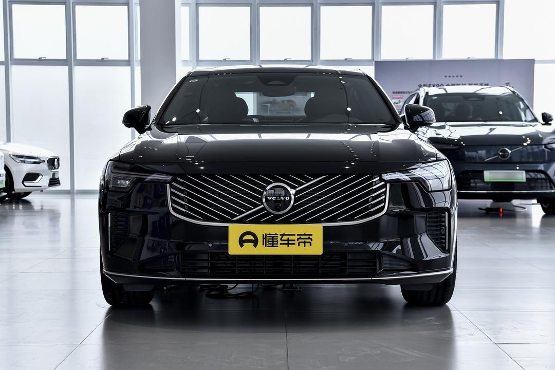 Volvo S90 2026, фото 2