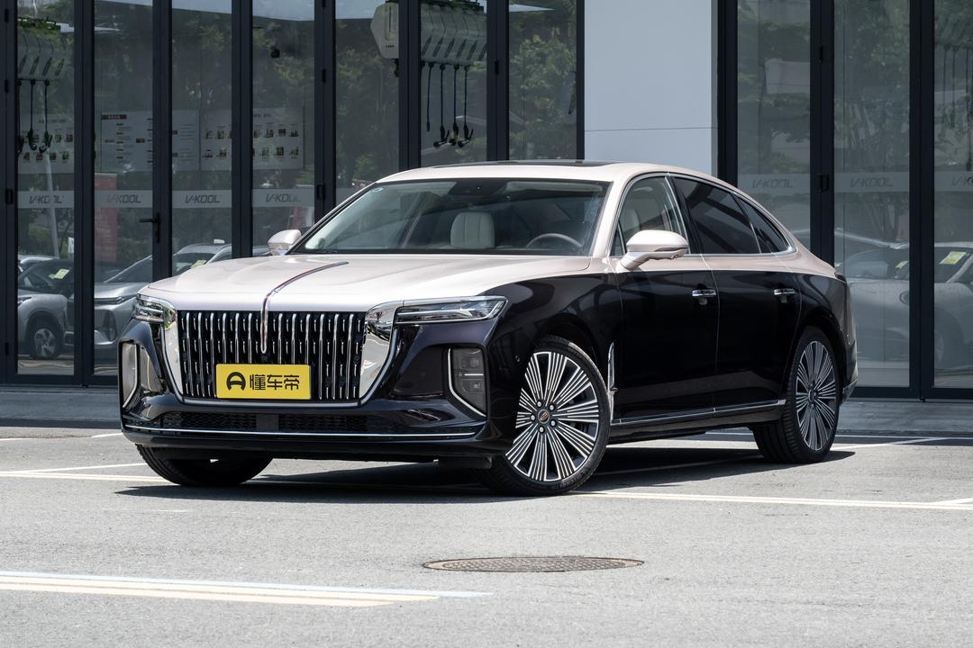 Hongqi H9 2026, фото 1