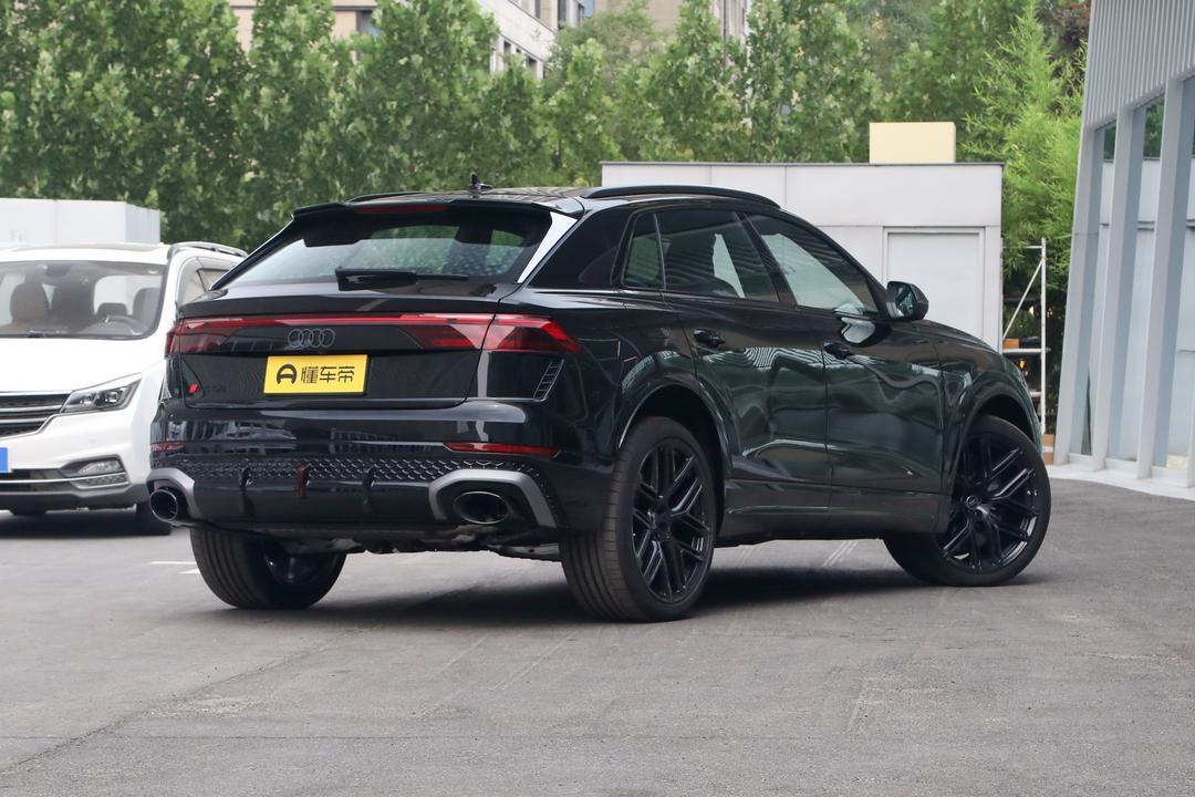Audi RS Q8 2026, фото 7