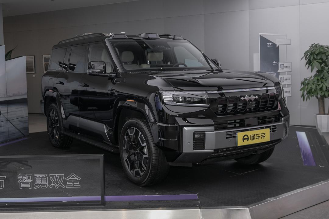 BYD Fangchengbao Leopard 8 2026, фото 3