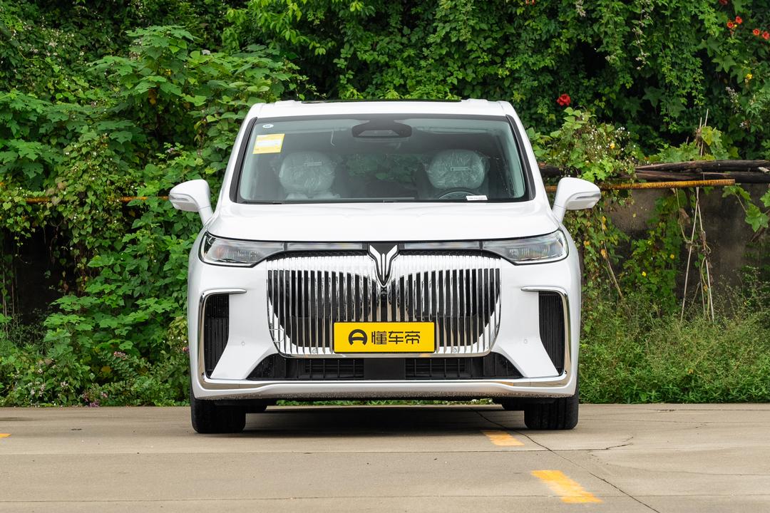 Voyah Dream PHEV 2026, фото 2