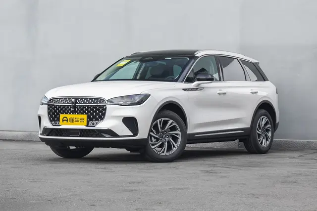 Lincoln Corsair 2026 — купить из Китая под заказ