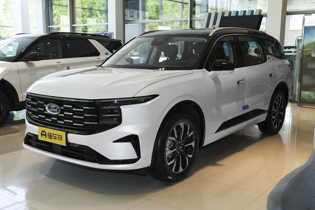 Ford Edge 2026, фото 1