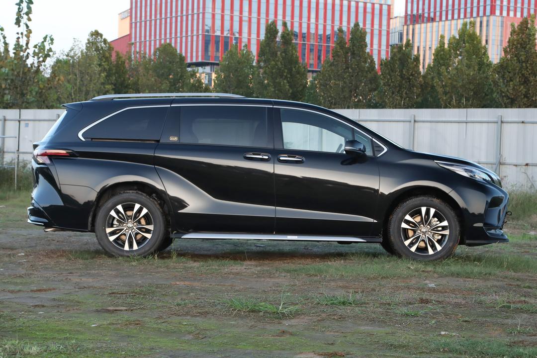 Toyota Granvia 2026, фото 8