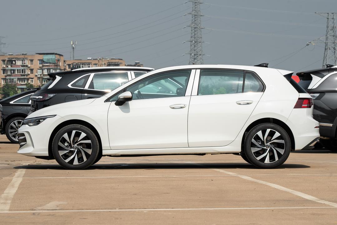 Volkswagen Golf 2026, фото 4