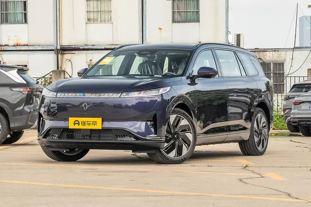 Dongfeng Yipai 008 2026 — купить из Китая под заказ