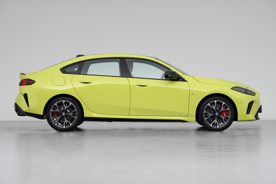 BMW 2 Series 2026, фото 8