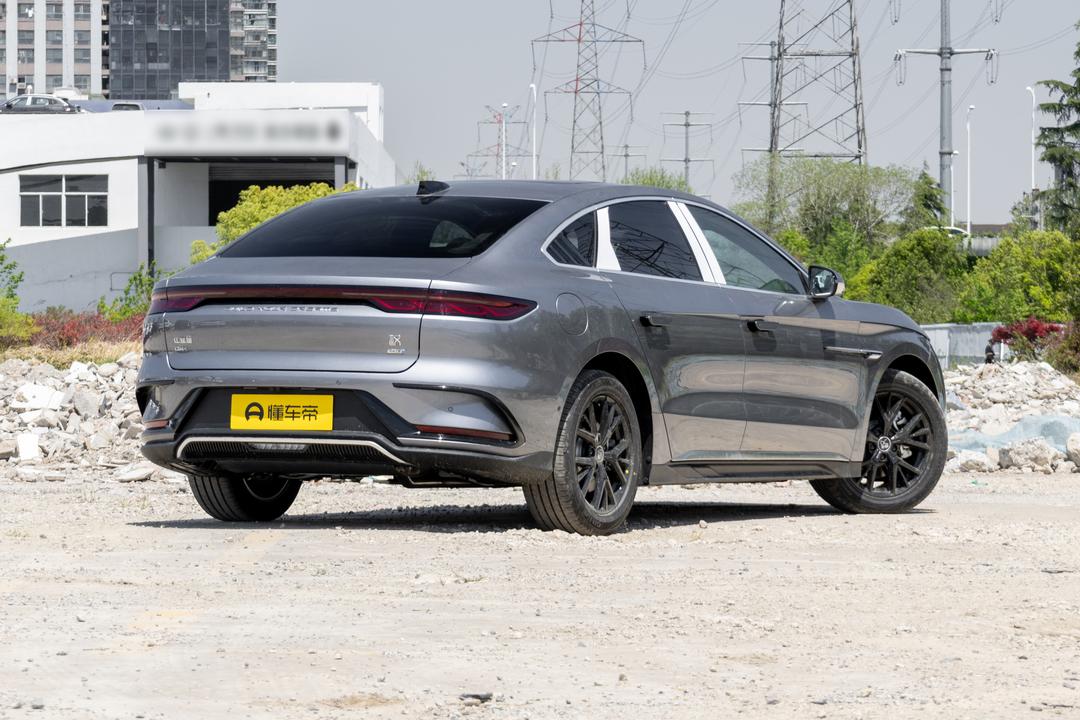 BYD Han DM 2026, фото 7