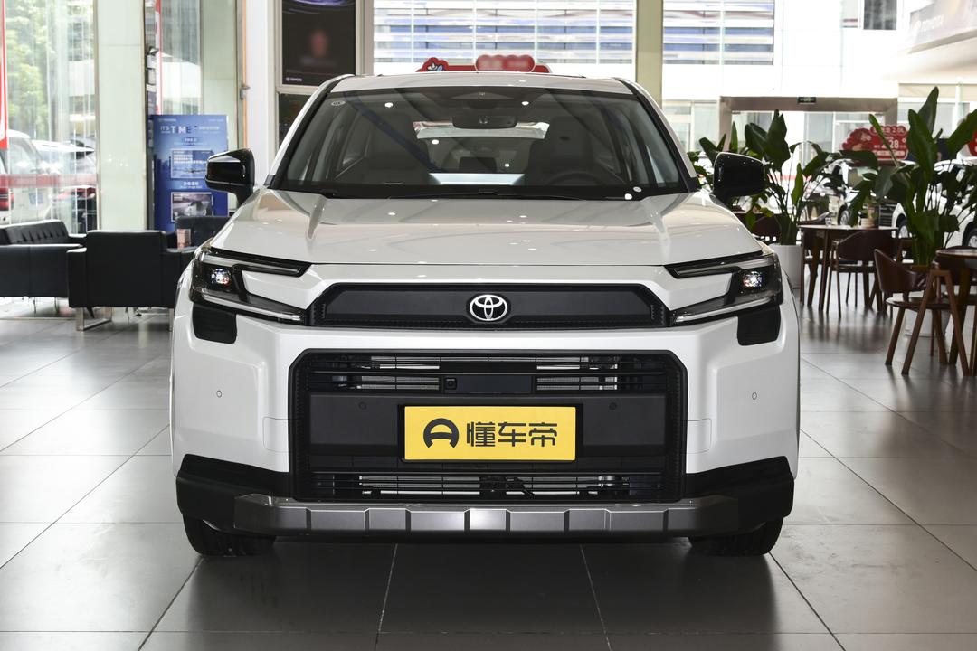 Toyota RAV4 2026, фото 2