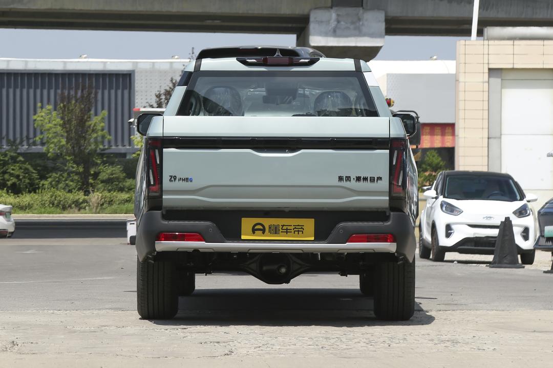 Dongfeng Zhengzhou Z9 GE PHEV 2026, фото 6