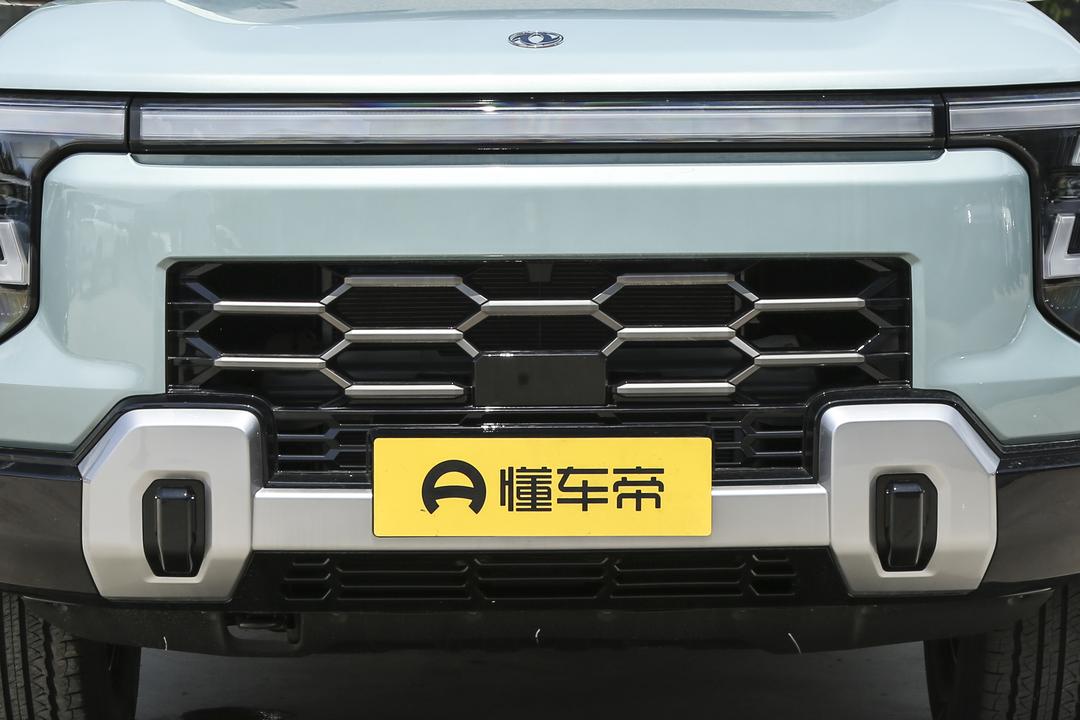 Dongfeng Zhengzhou Z9 GE PHEV 2026, фото 9