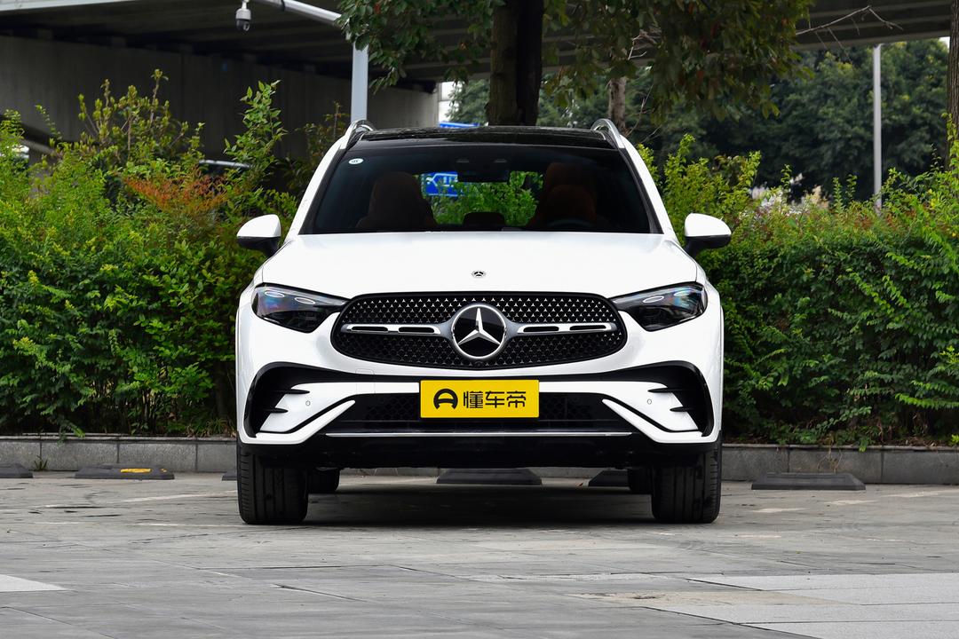 Mercedes-Benz GLC-Class 2026, фото 2