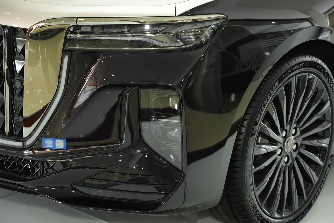 Hongqi H9 2026, фото 13