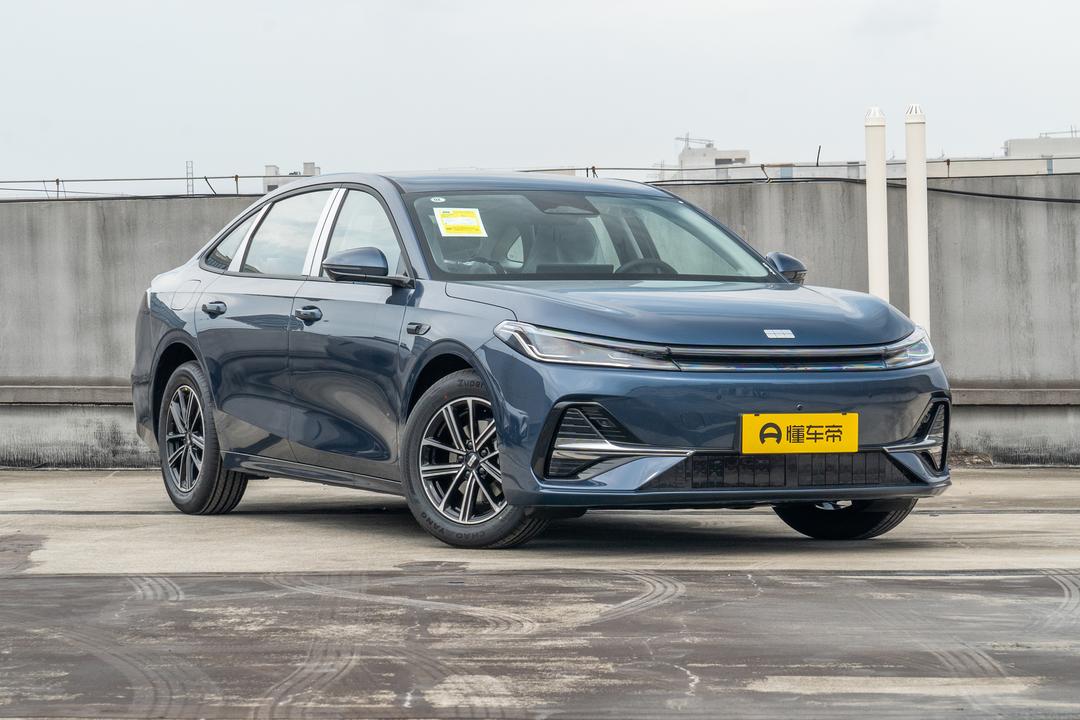 Geely A7 EM 2026, фото 3
