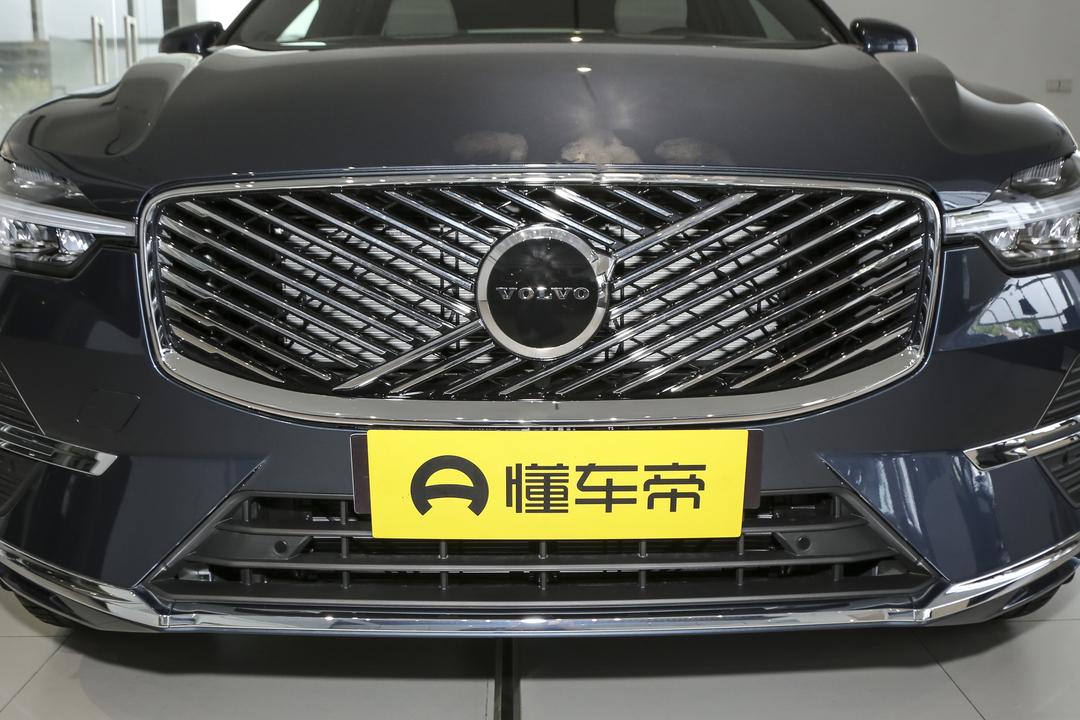 Volvo XC60 2026, фото 9