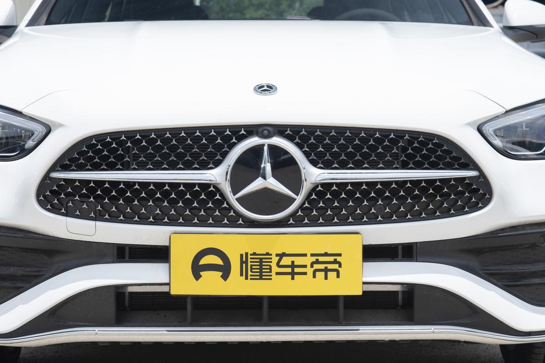 Mercedes-Benz C-Class 2026, фото 10