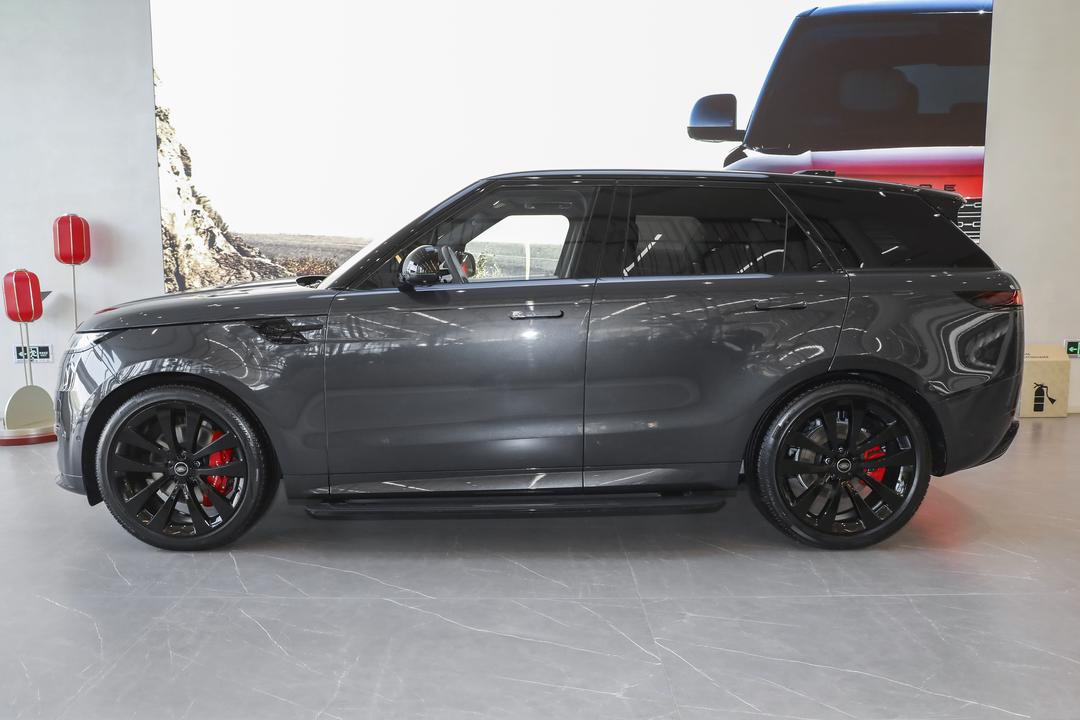 Land Rover Range Rover Sport 2026, фото 4