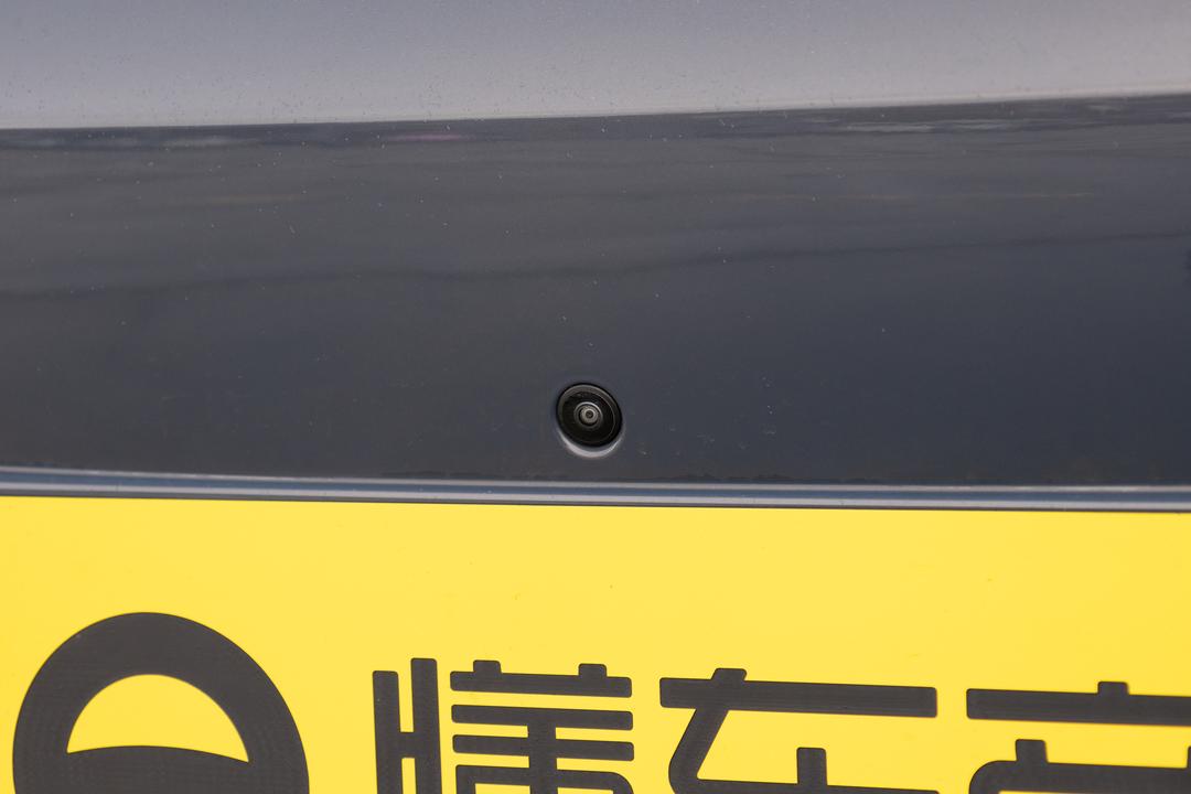 BYD Seal 08 EV 2026, фото 15