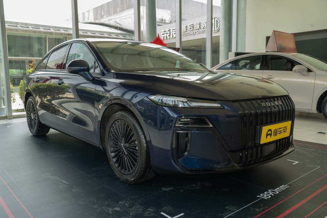 Roewe M7 DMH 2026, фото 3