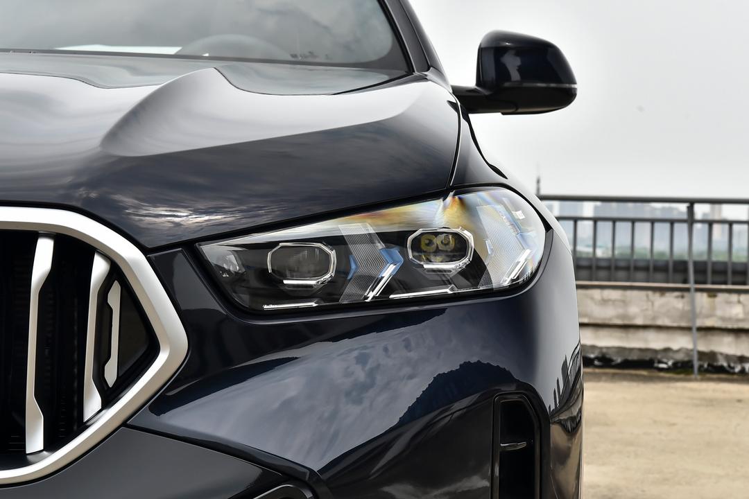 BMW X6 2026, фото 11