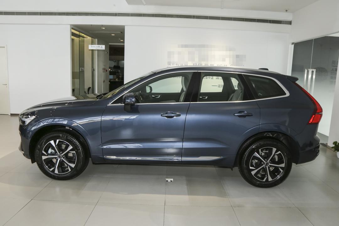 Volvo XC60 2026, фото 4