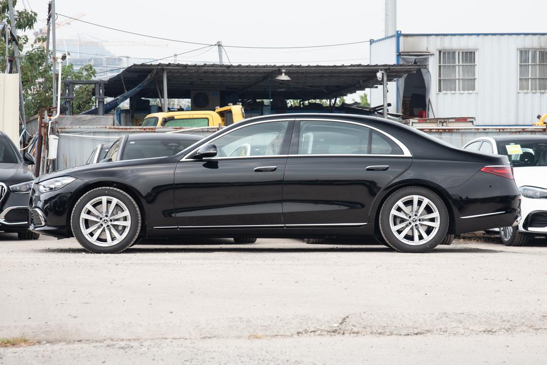 Mercedes-Benz S-Class 2026, фото 4