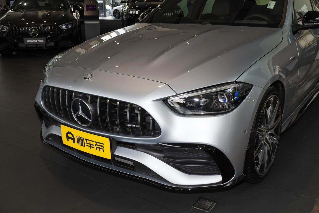 Mercedes-Benz C-Class AMG 2026, фото 8
