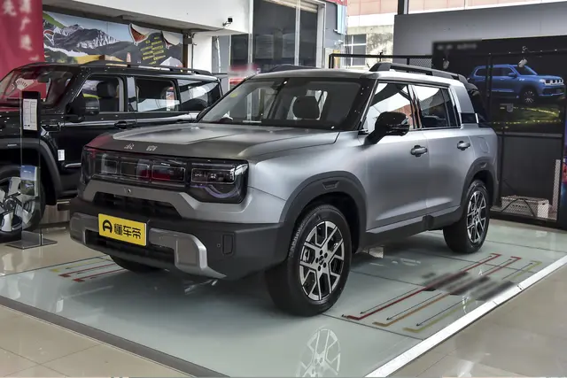 BAIC BJ30 2026 — купить из Китая под заказ