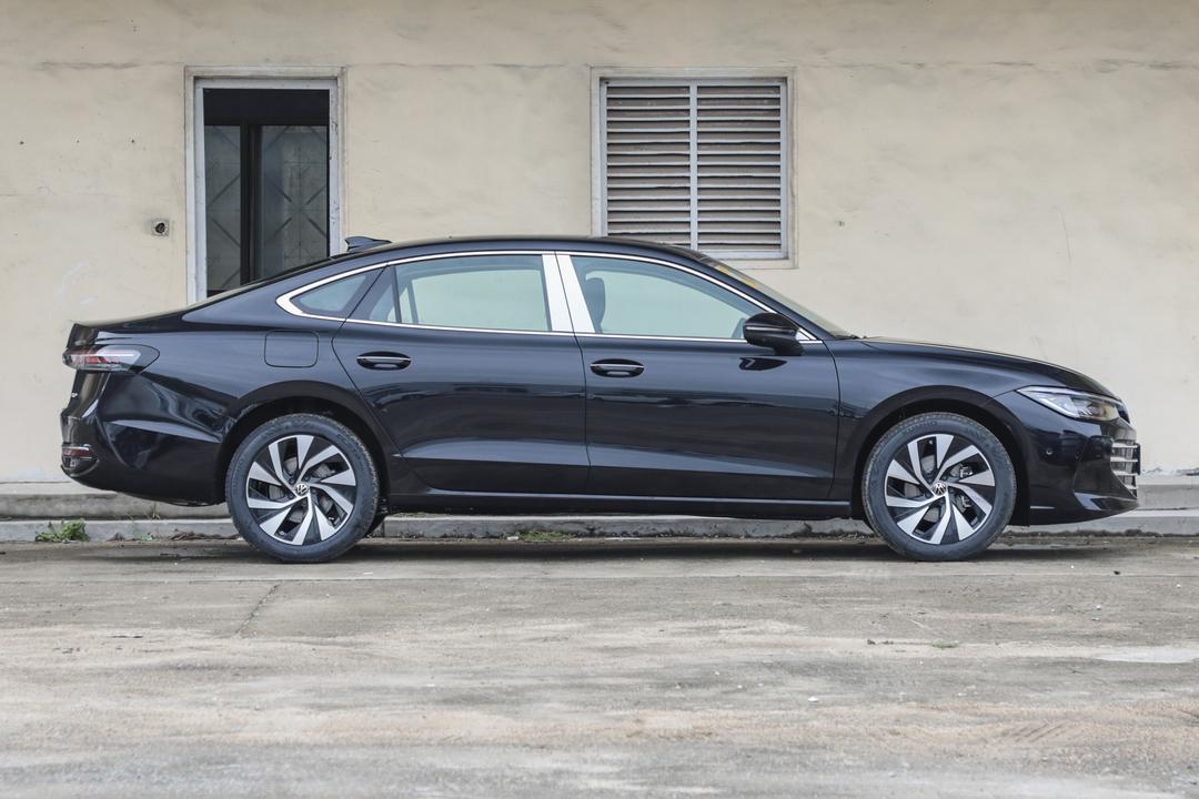 Volkswagen Passat 2026, фото 8
