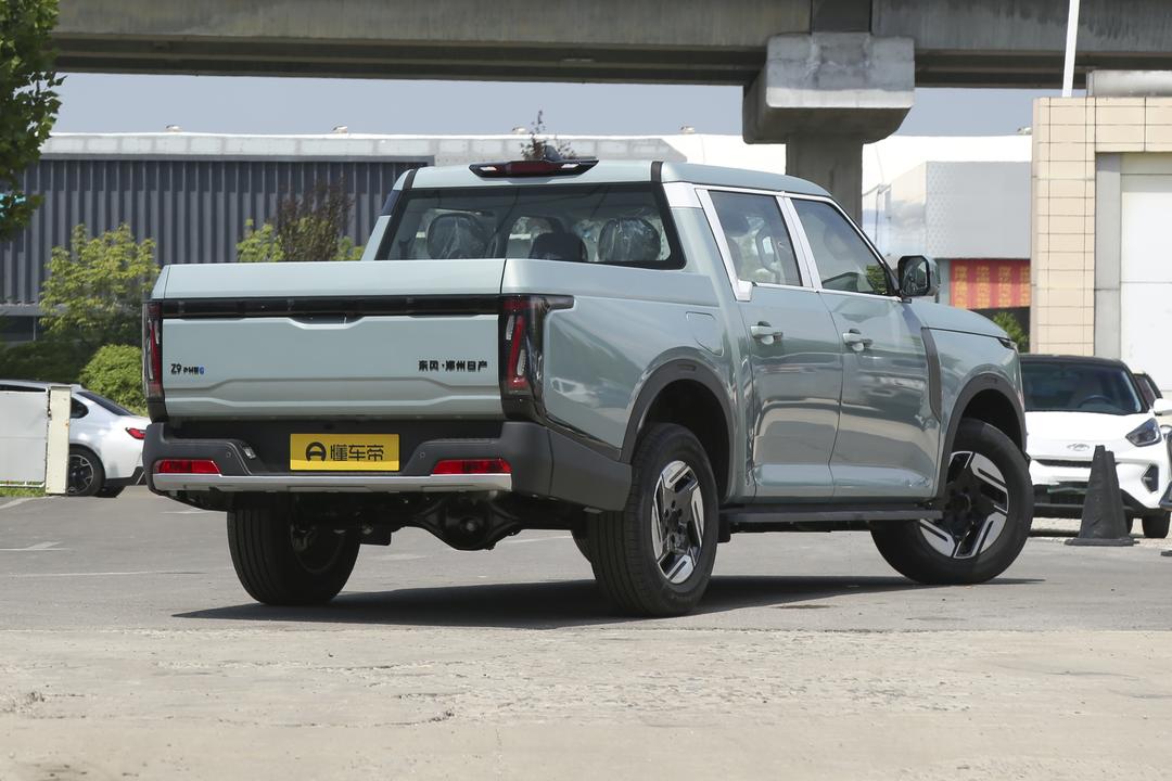 Dongfeng Zhengzhou Z9 GE PHEV 2026, фото 7