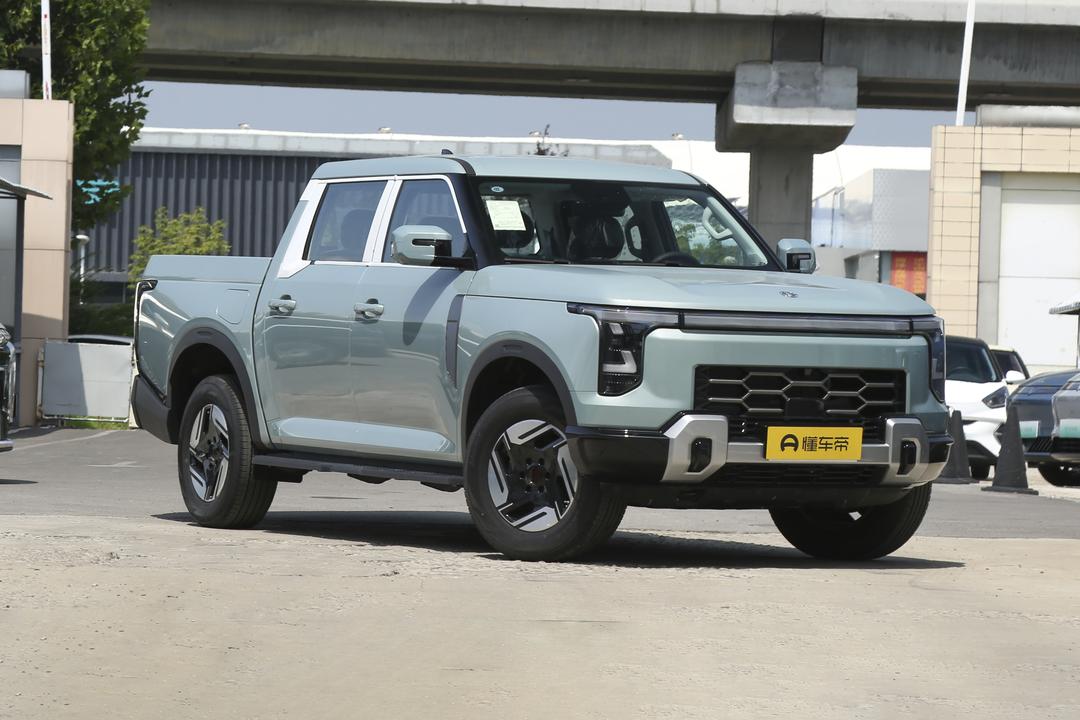 Dongfeng Zhengzhou Z9 GE PHEV 2026, фото 3