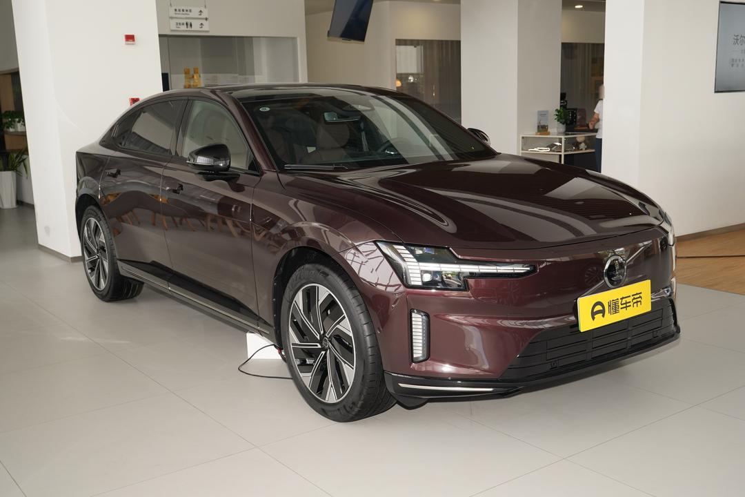 Volvo ES90 2026, фото 3