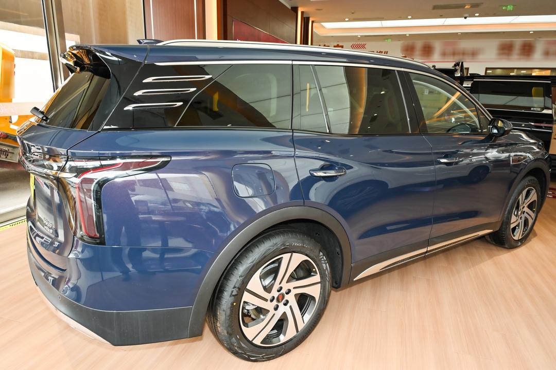 Hongqi HS7 PHEV 2026, фото 7