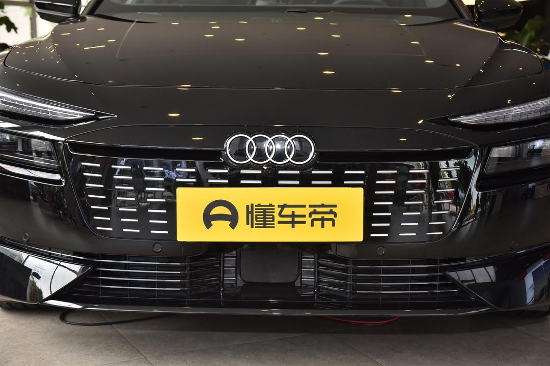 Audi A6L e-tron 2026, фото 8