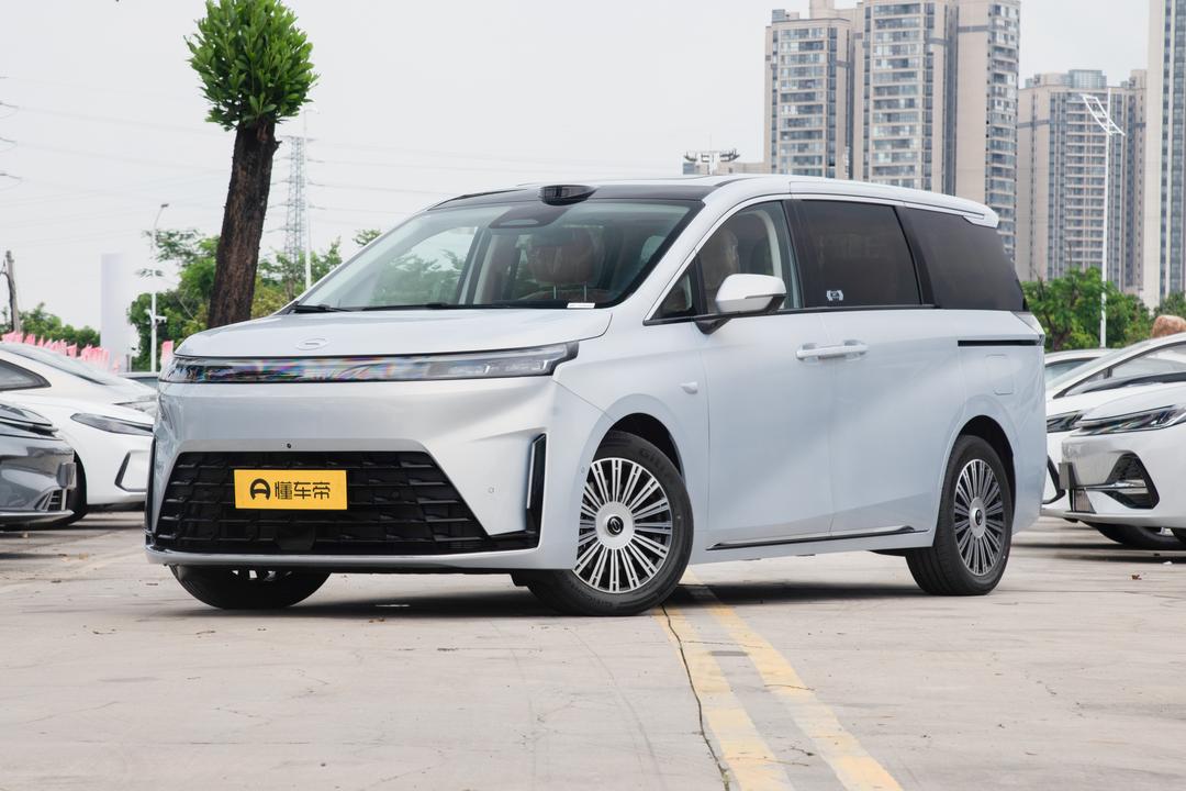 GAC E8 PHEV 2026, фото 1
