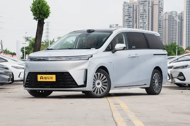 GAC E8 PHEV 2026 — купить из Китая под заказ