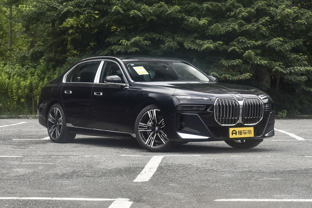 BMW 7-Series 2026, фото 3