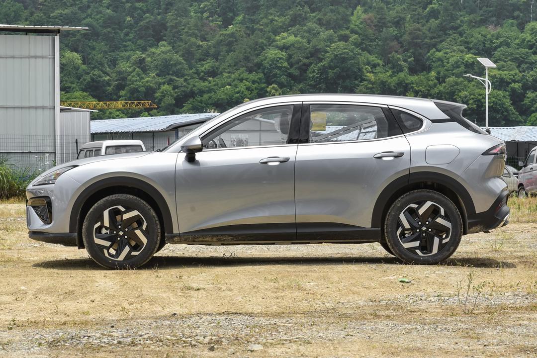 Baojun Yunhai PHEV 2026, фото 4