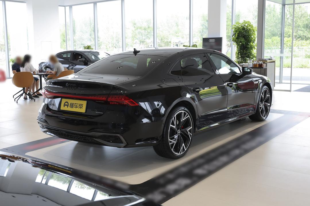 Audi A7L 2026, фото 7