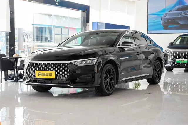 BYD e9 2026 — купить из Китая под заказ