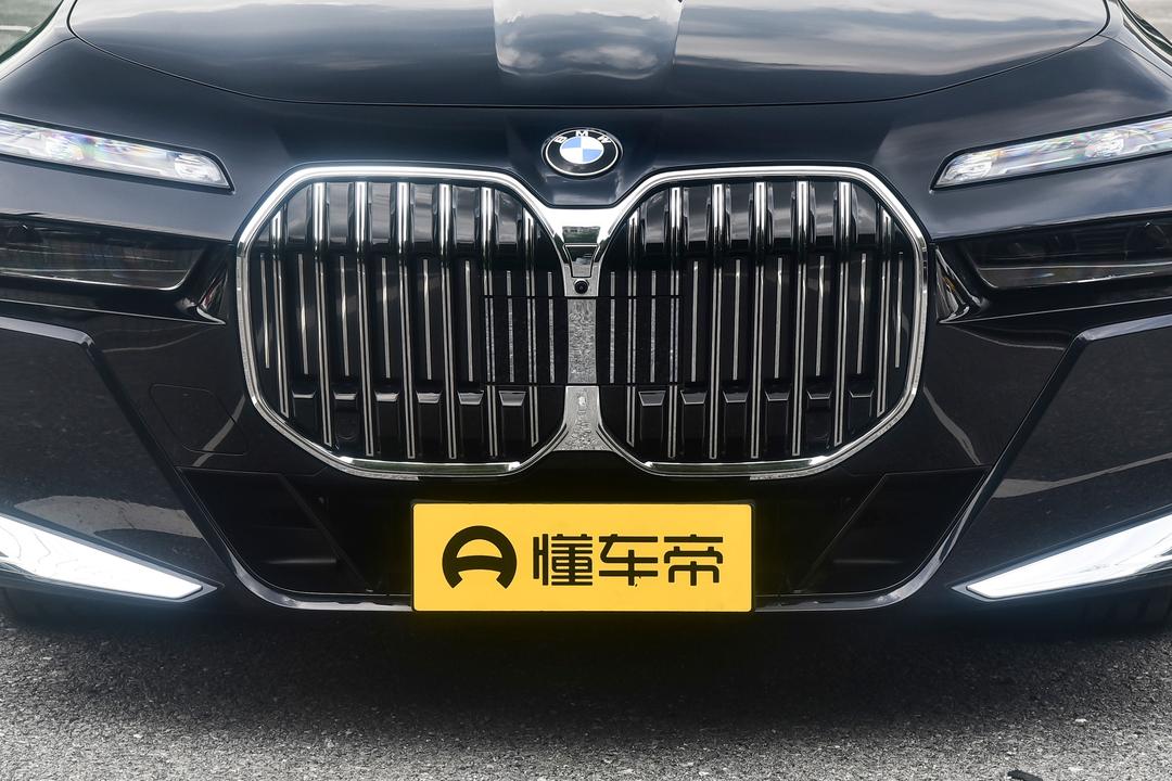 BMW 7-Series 2026, фото 10