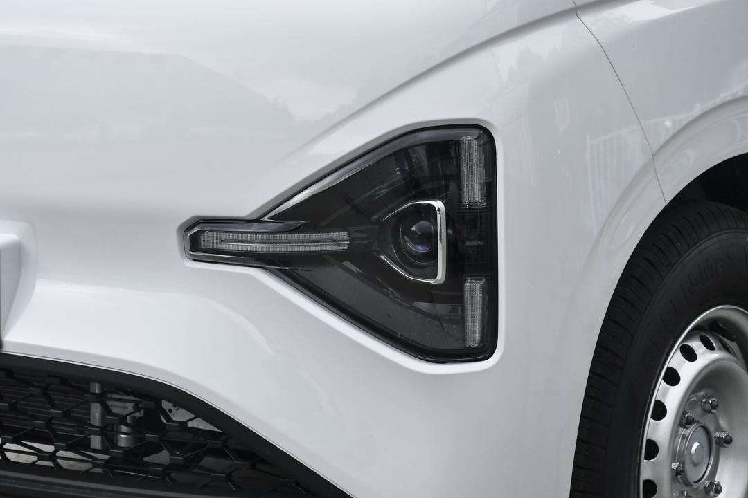Dongfeng Forland V8E 2026, фото 13