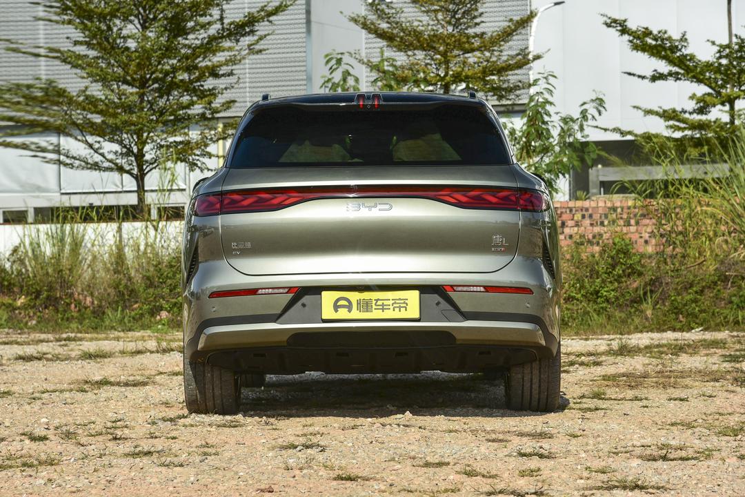 BYD Tang L EV 2026, фото 6