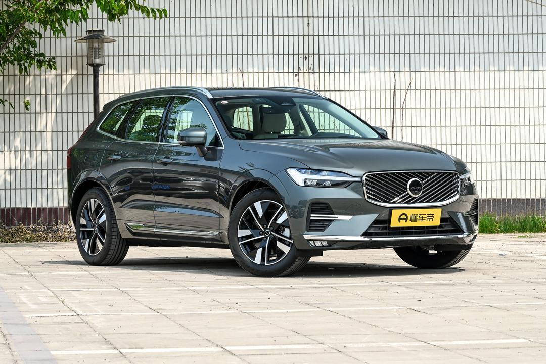 Volvo XC60 2026, фото 3