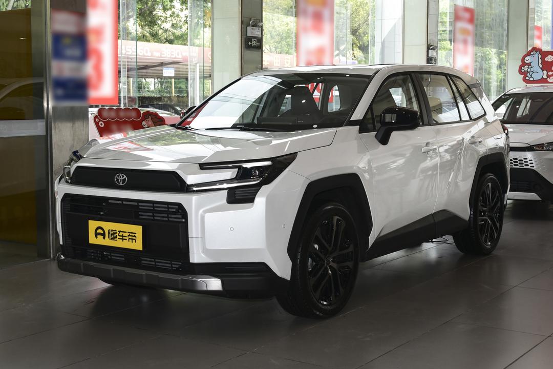 Toyota RAV4 2026, фото 1