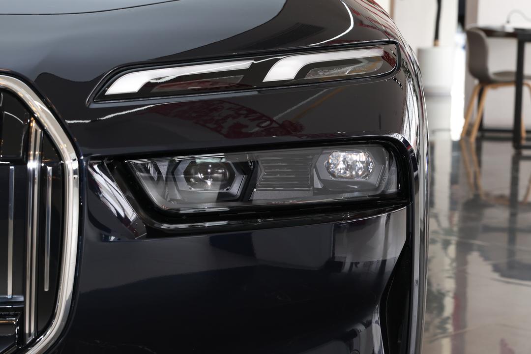 BMW 7-Series 2026, фото 11