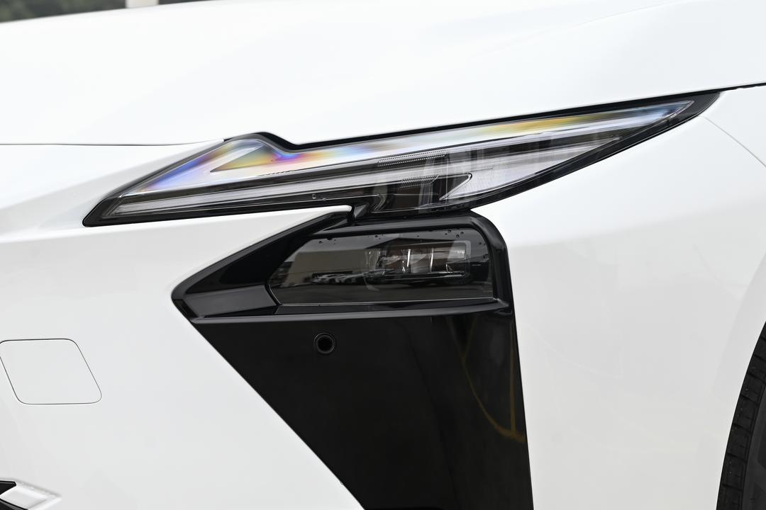 Lexus ES 2026, фото 13
