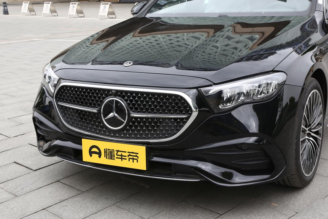 Mercedes-Benz E-Class 2026, фото 9