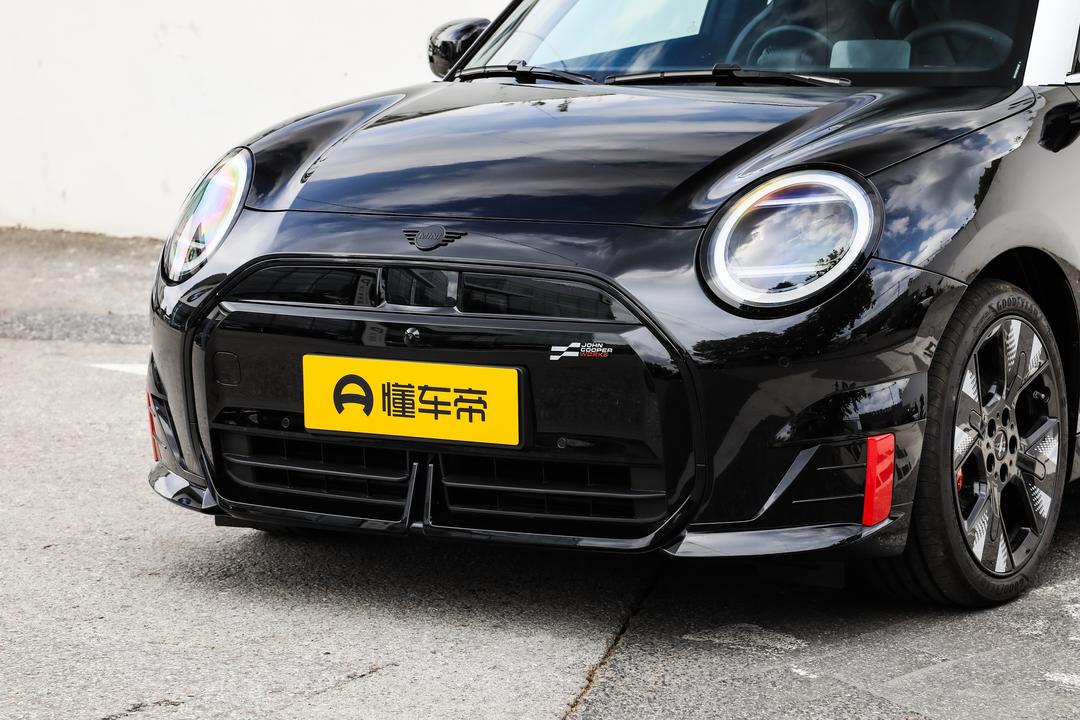 MINI JCW EV 2026, фото 9
