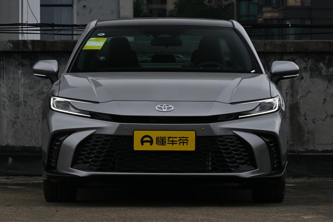 Toyota Camry 2026, фото 12